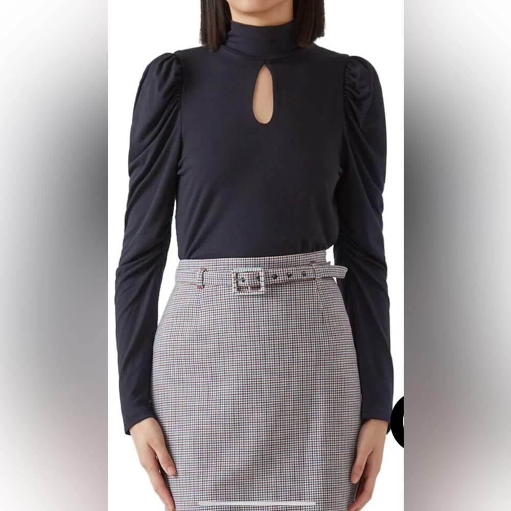 LK Bennett London black top